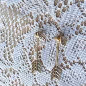 Super Cute Gold Arrowhead Earrings
